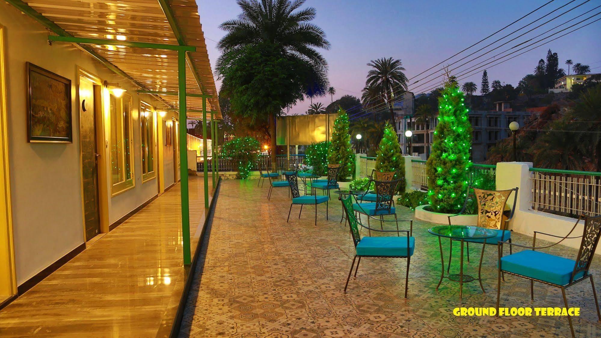 Hotel Karnavati Monte Abu Exterior foto